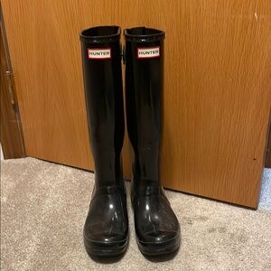 Hunter Glossy Black Rain Boots